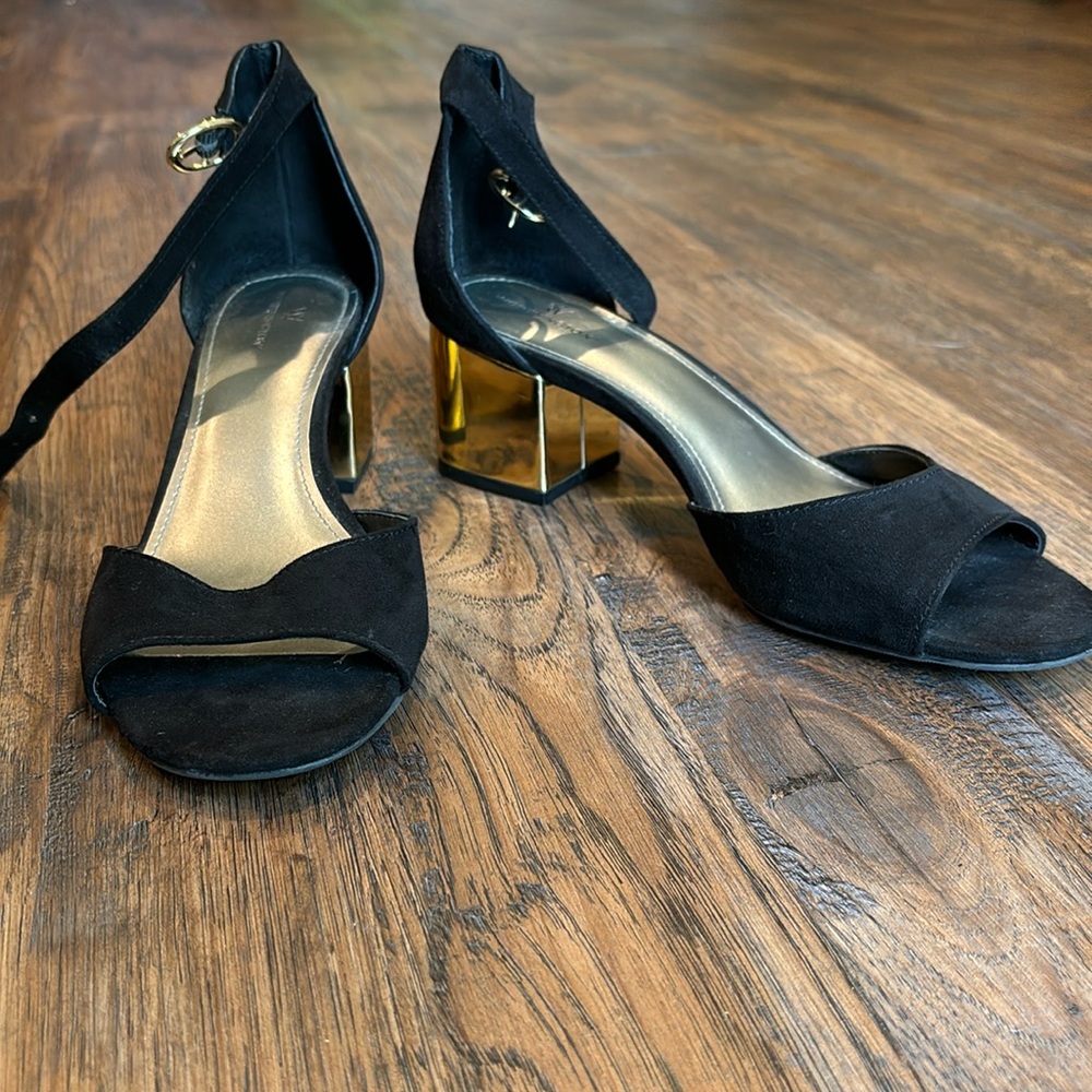 Mid-high heels!